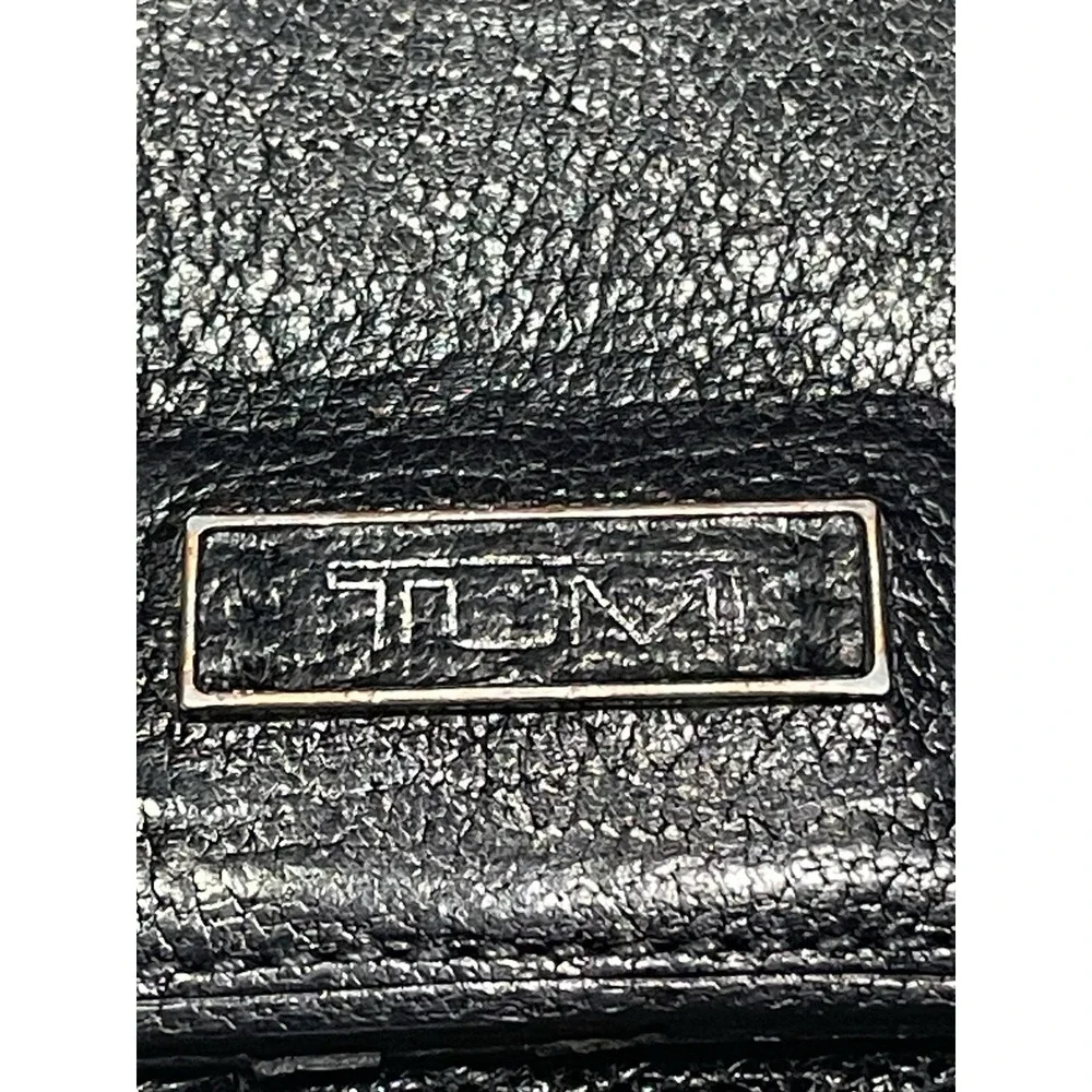 Tumi pre owned